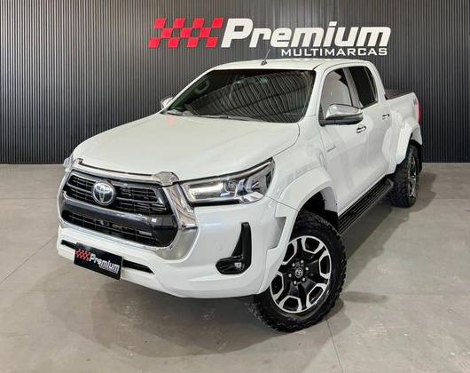 TOYOTA HILUX 2.8 D-4D TURBO DIESEL CD CONQUEST 4X4 AUTOMÁTICO